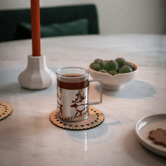 Saaga Kuumajuomalasi - PENTIK - Kattaus/Astiat/Kupit ja mukit